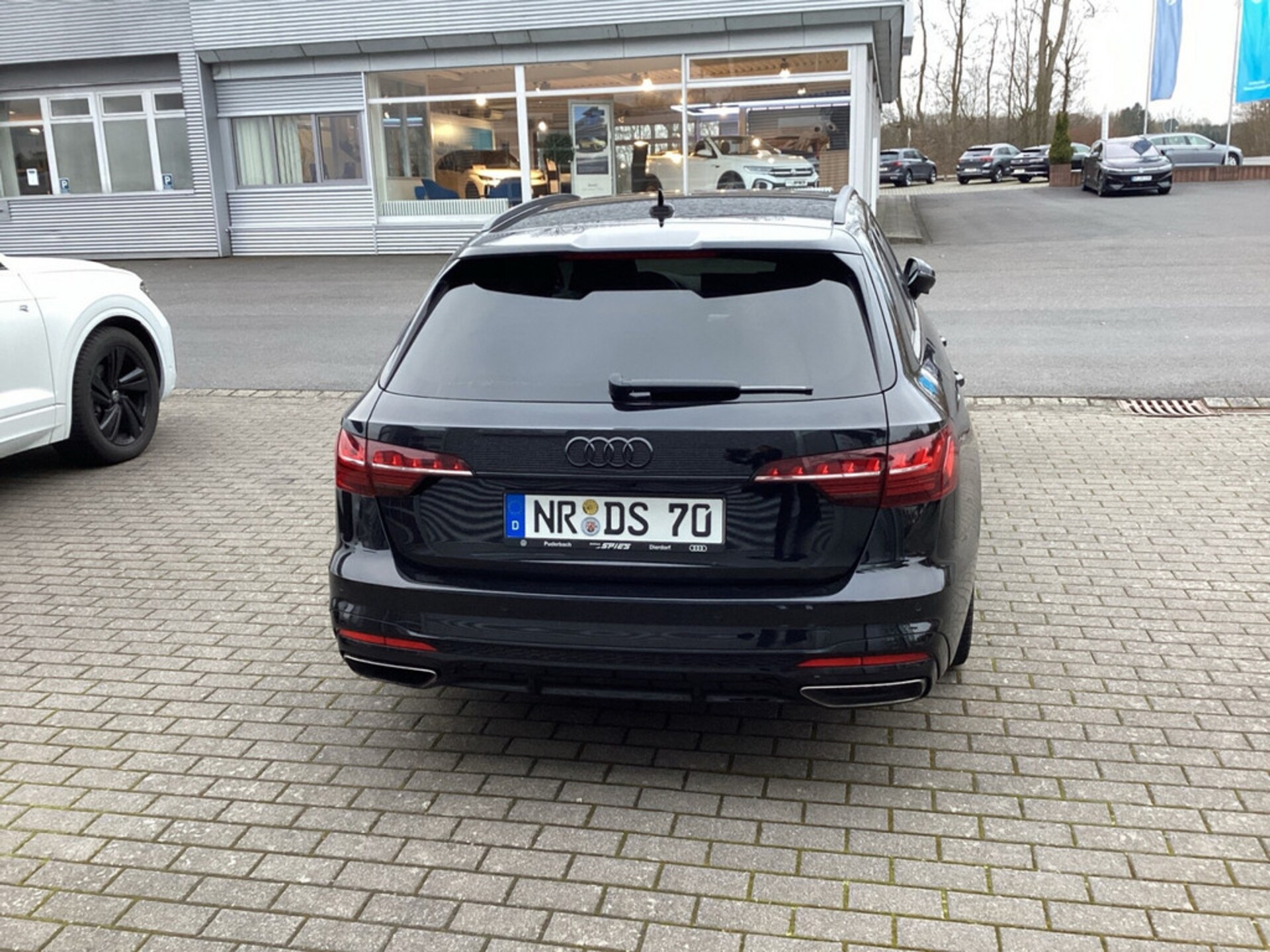 Audi A4 Avant S line