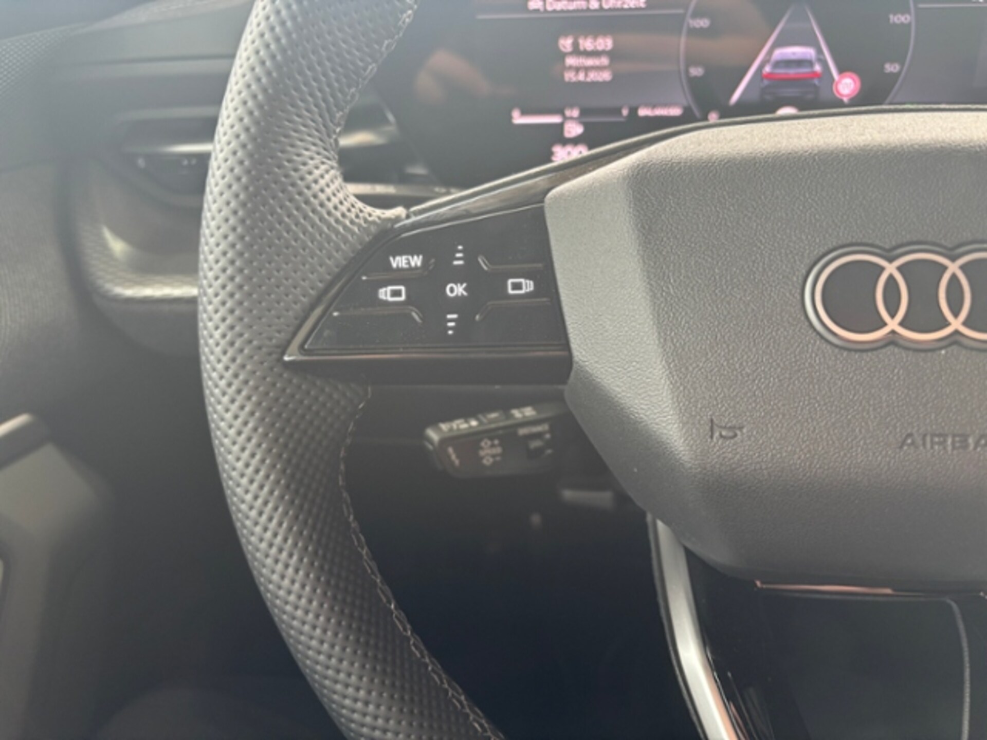 Audi Q5 Sportback edition one