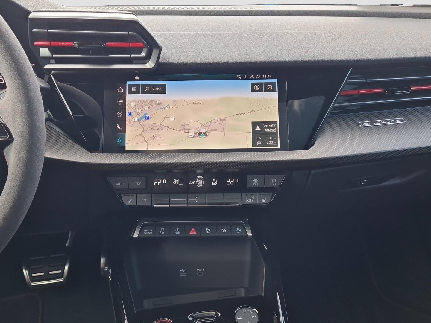 Bild über Audi RS 3 Limousine TFSI quattro 294 kW S tronic - für weitere Informationen kontaktieren Sie den Audi Partner