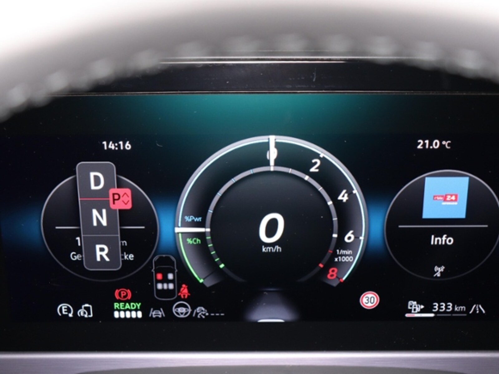 Volkswagen Passat – Bild 8