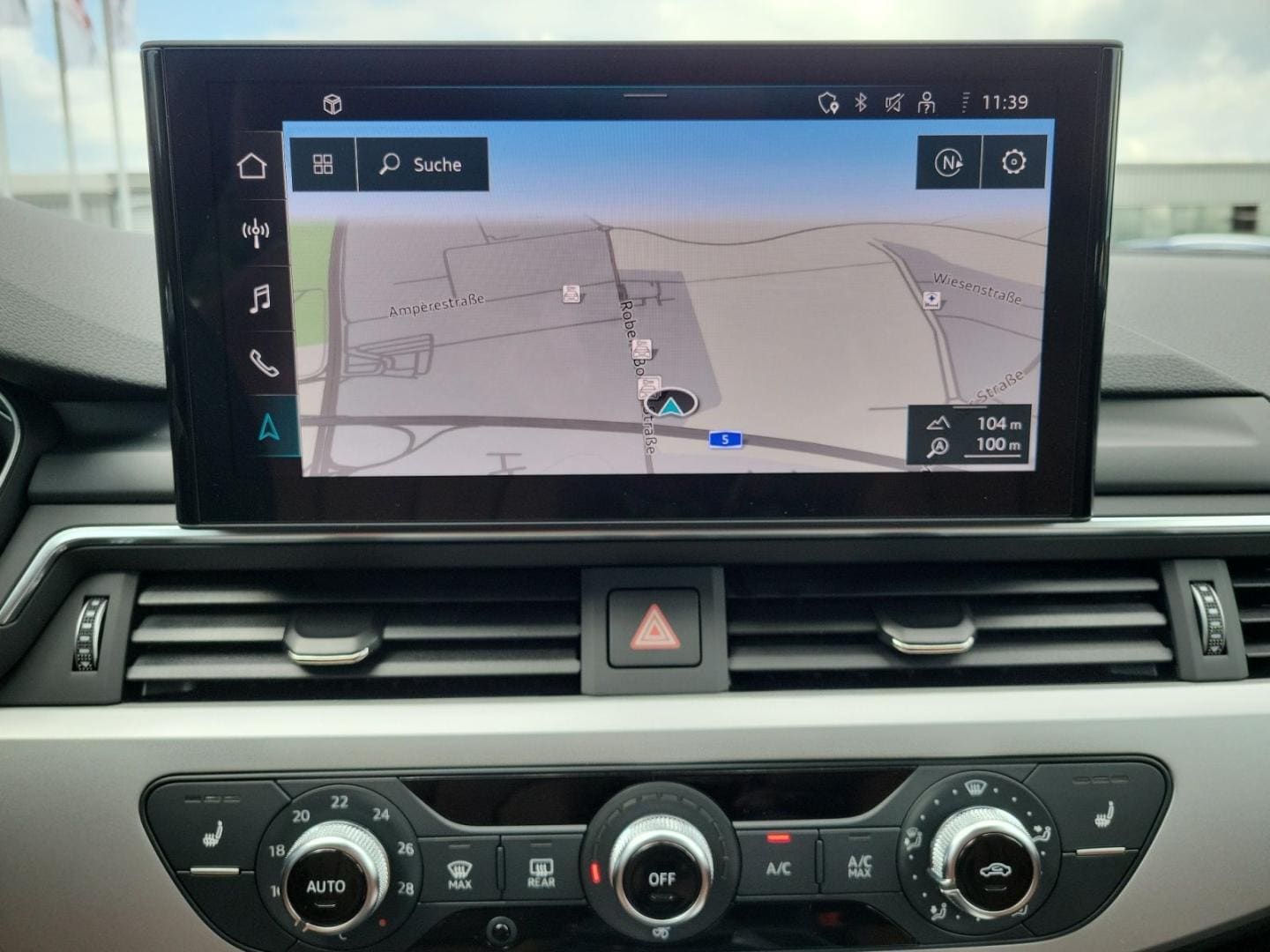 Bild über Audi A4 Limousine advanced 40 TFSI quattro S tronic - für weitere Informationen kontaktieren Sie den Audi Partner