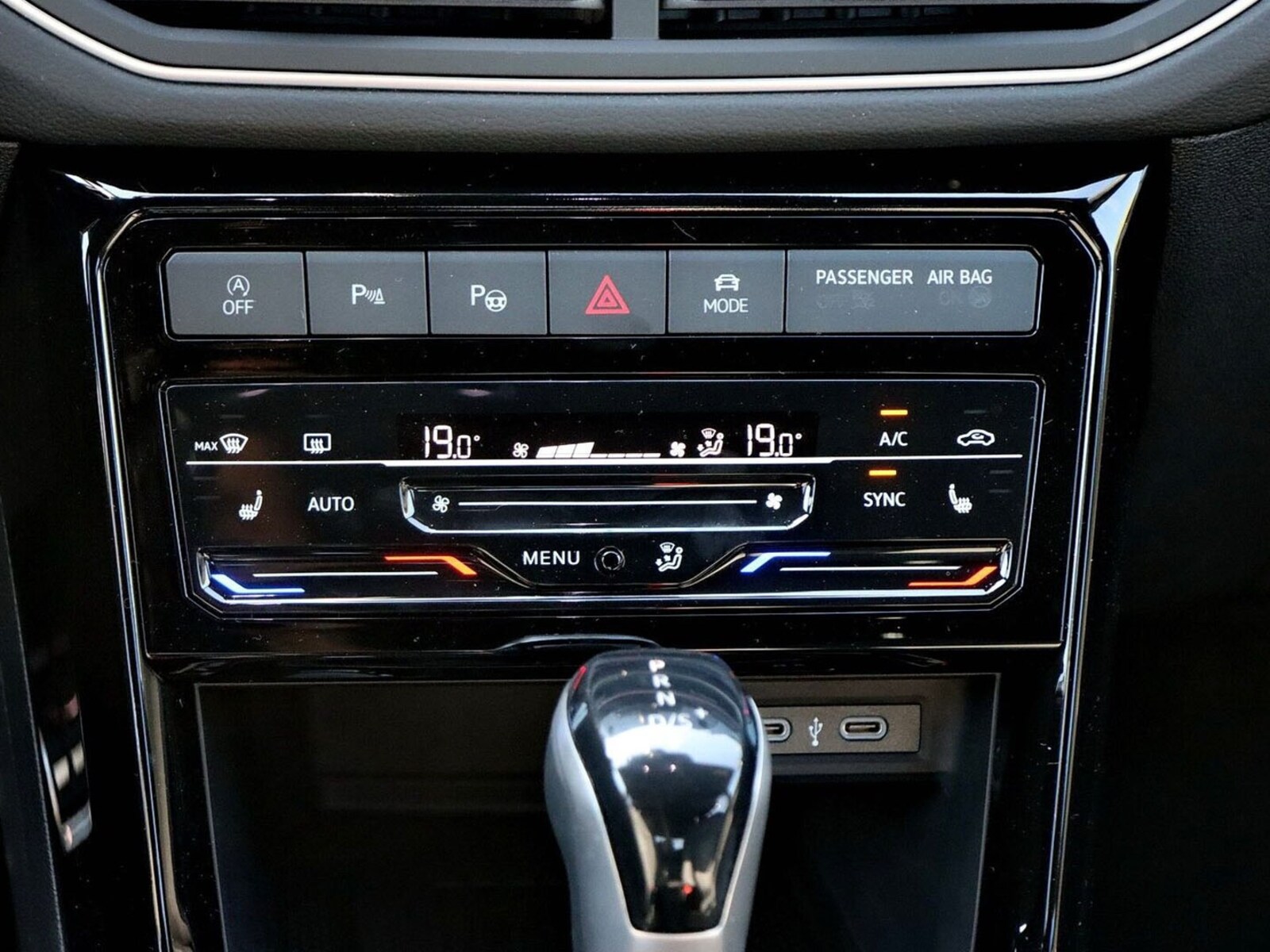 Volkswagen T-Cross – Bild 11