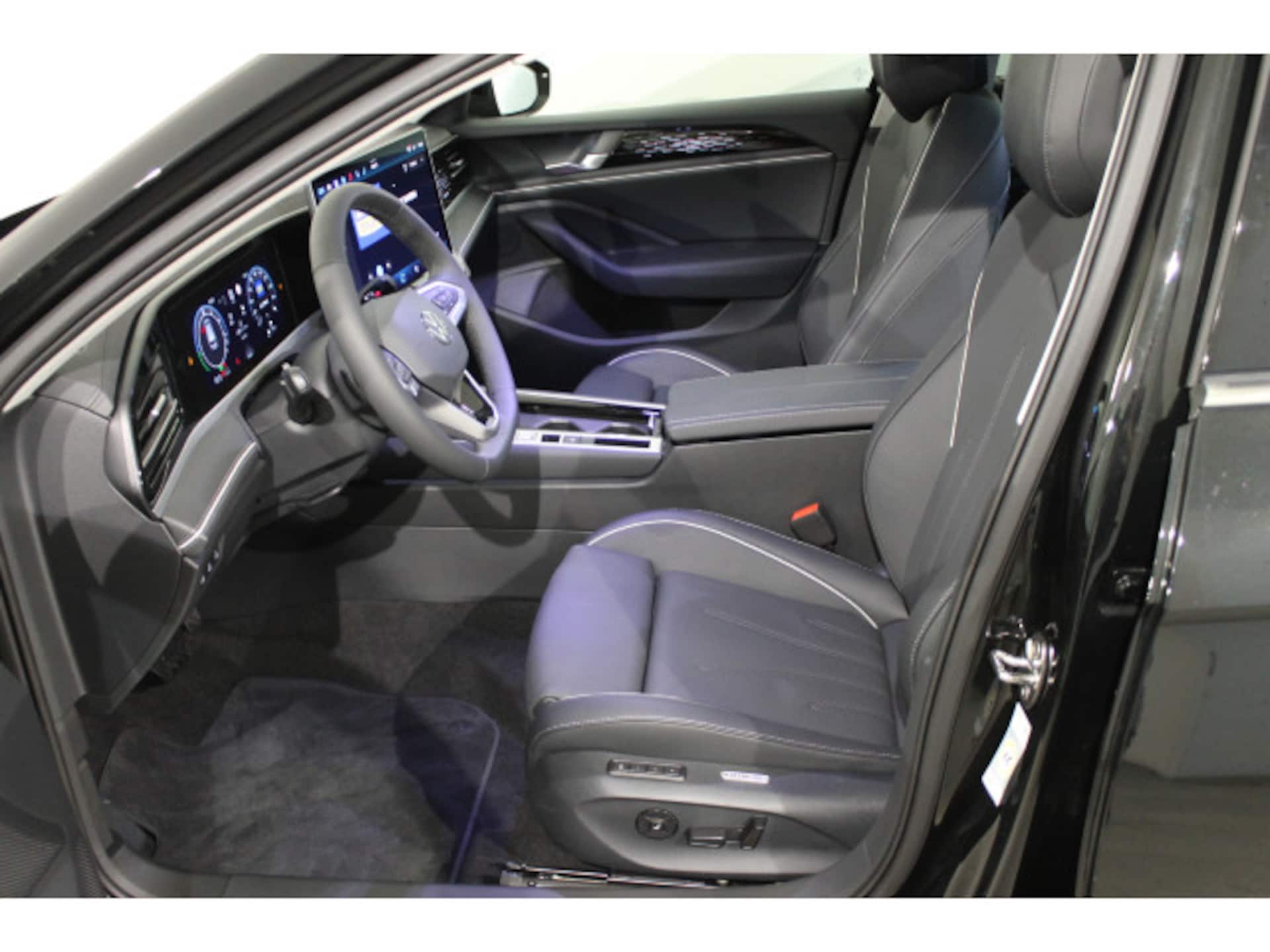Volkswagen Passat Elegance
