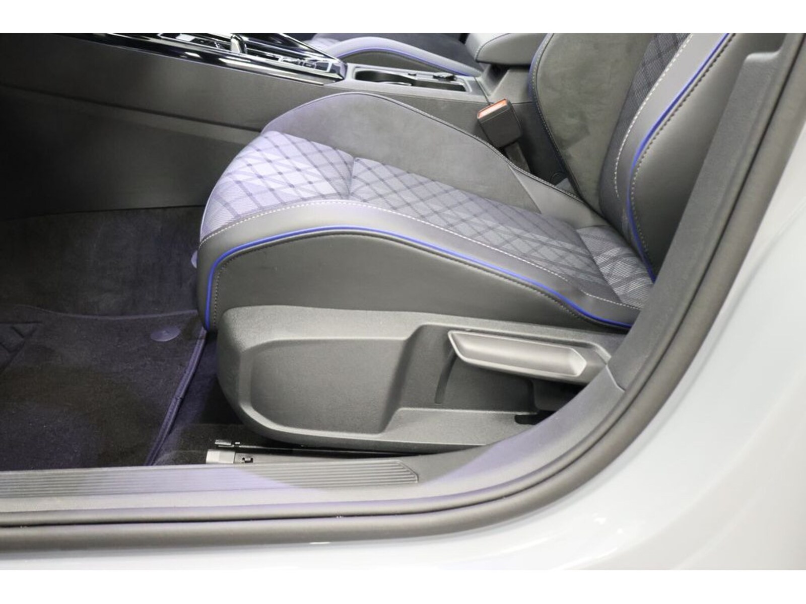 Volkswagen Golf Variant – Bild 24