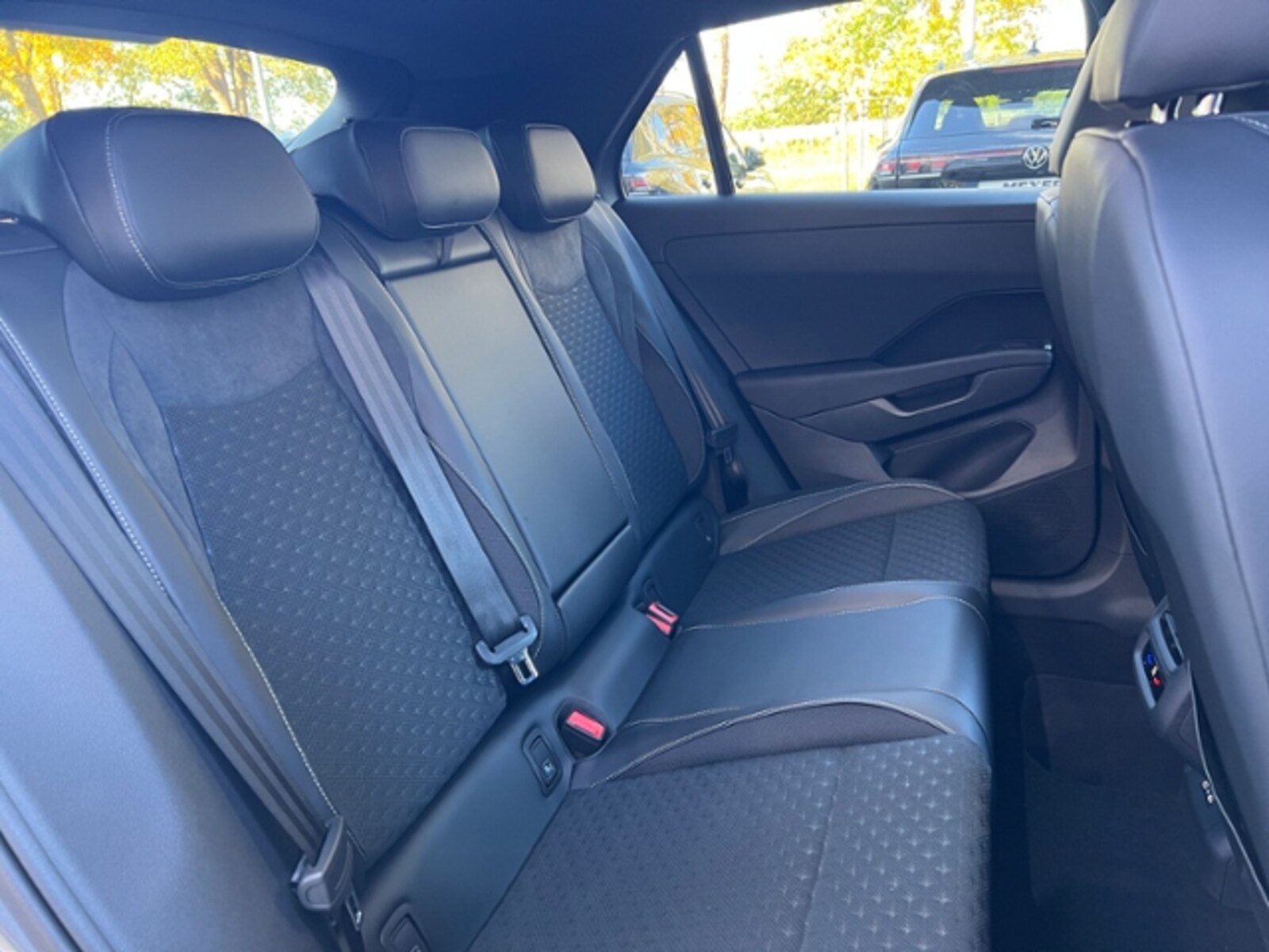 Volkswagen T-Roc – Bild 10
