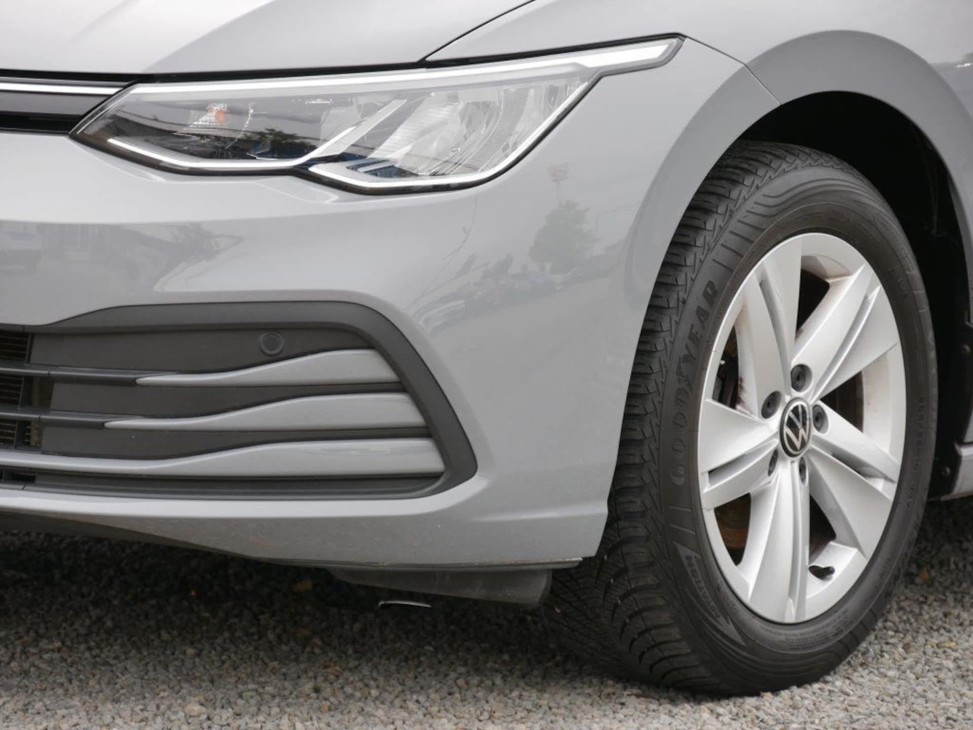 Volkswagen Golf Life