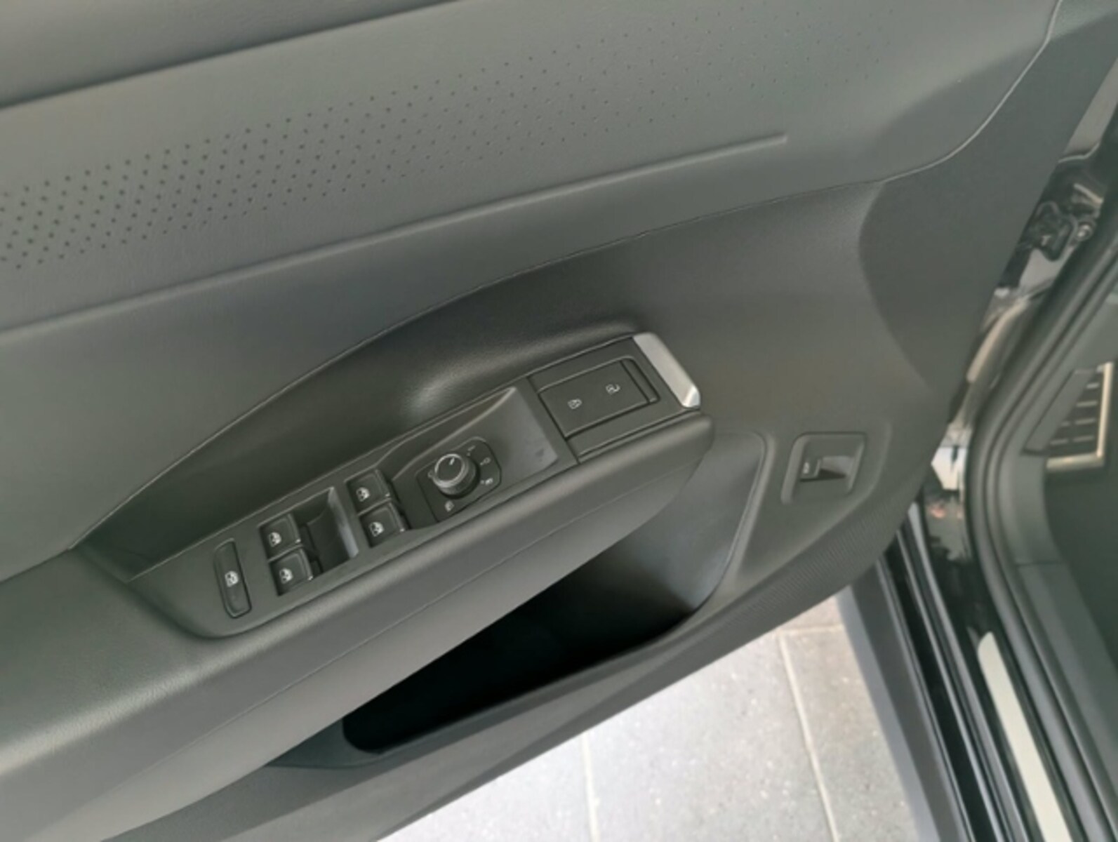 Volkswagen T-Roc – Bild 10