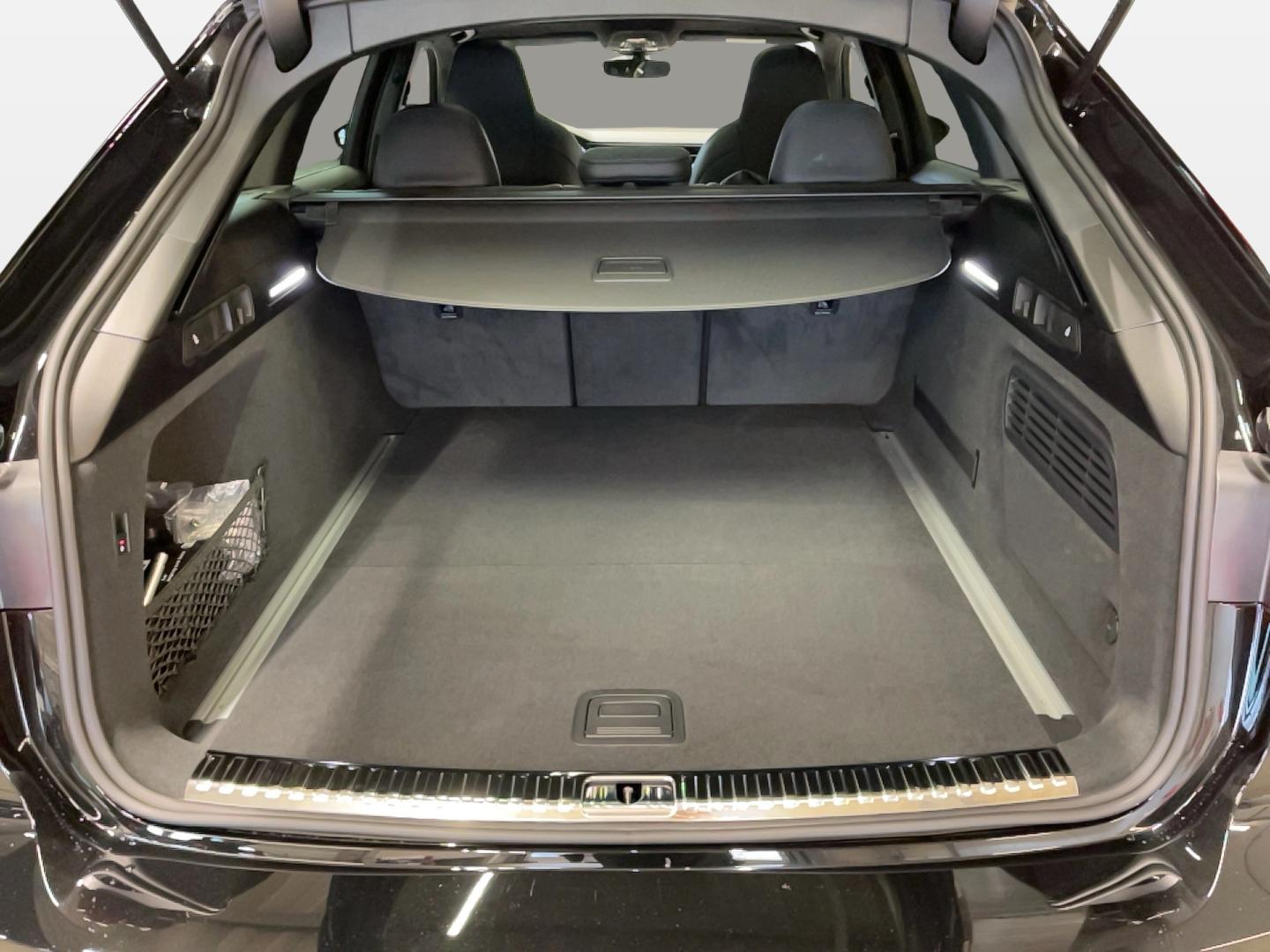 Image about Audi RS 6 Avant performance quattro tiptronic
