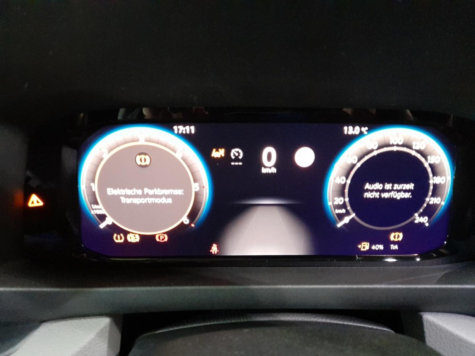 Volkswagen Crafter Kasten mittlerer Radstand – Bild 12