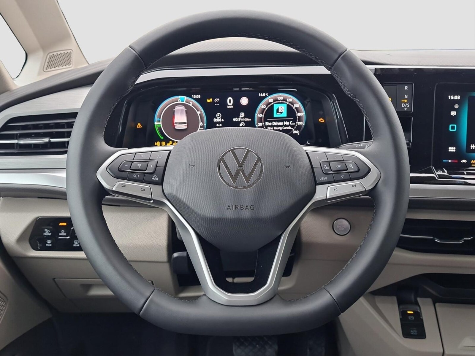 Volkswagen Multivan – Bild 11