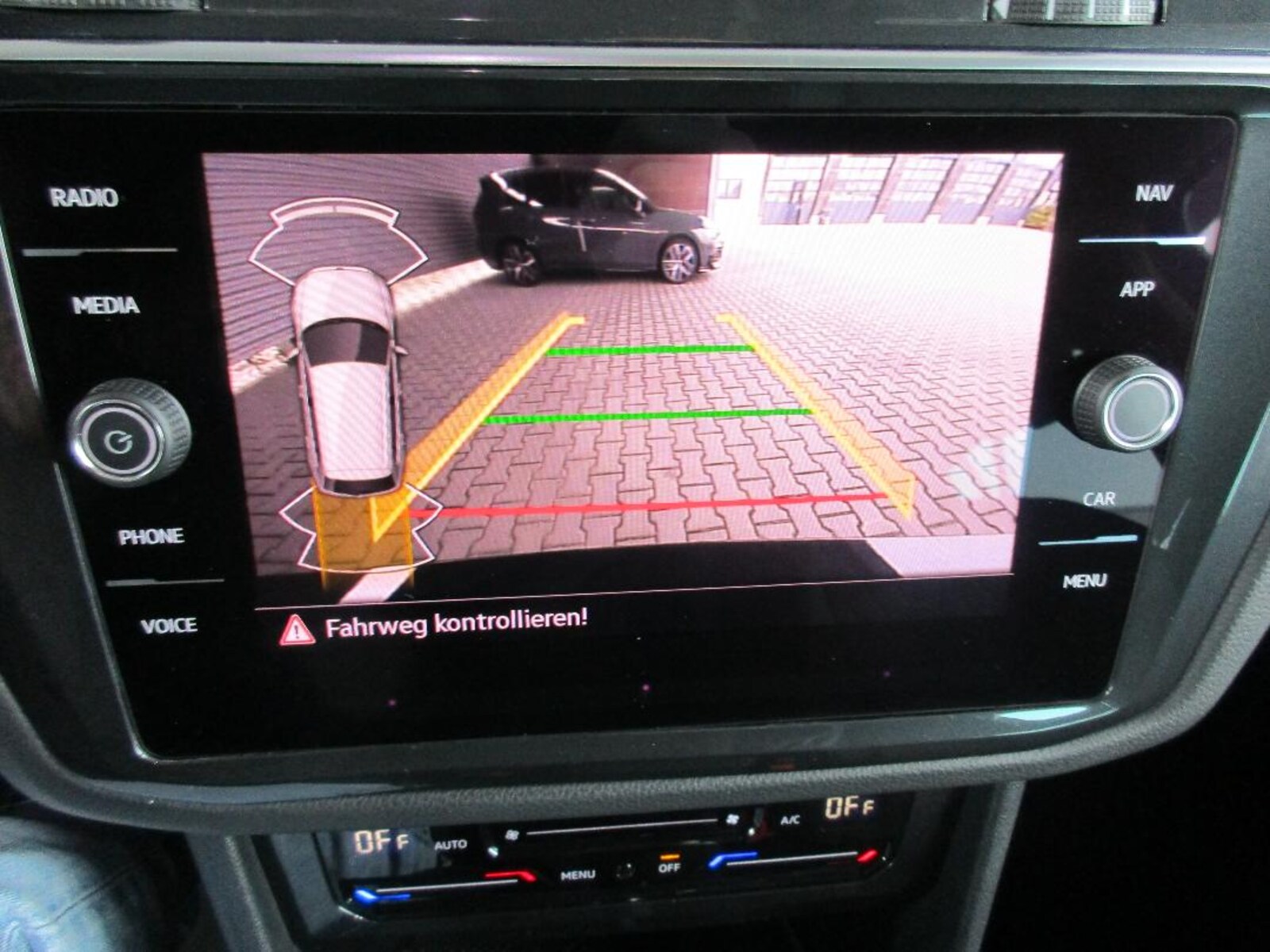 Volkswagen Tiguan – Bild 10