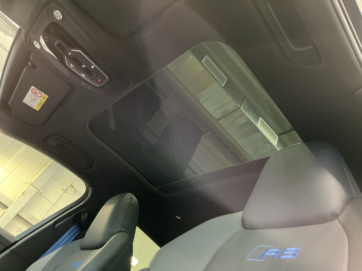 Image about Audi RS 6 Avant performance quattro tiptronic