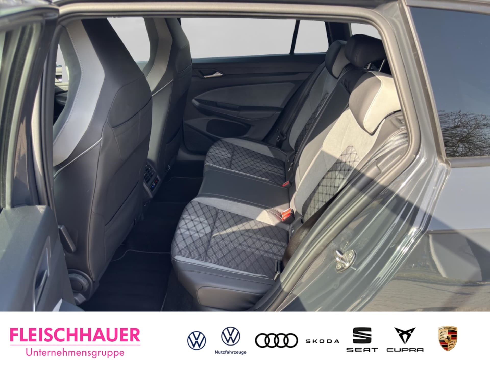 Volkswagen Golf Variant R-Line