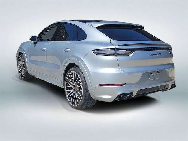2022 Porsche Cayenne Hybrid