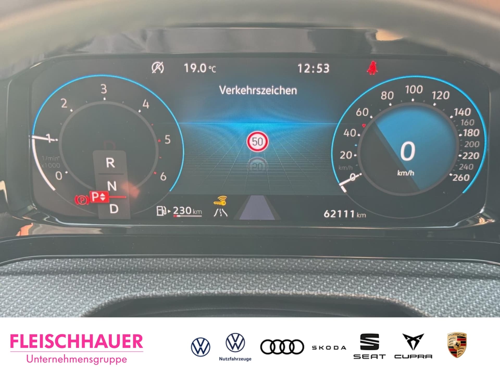 Volkswagen Golf Variant R-Line