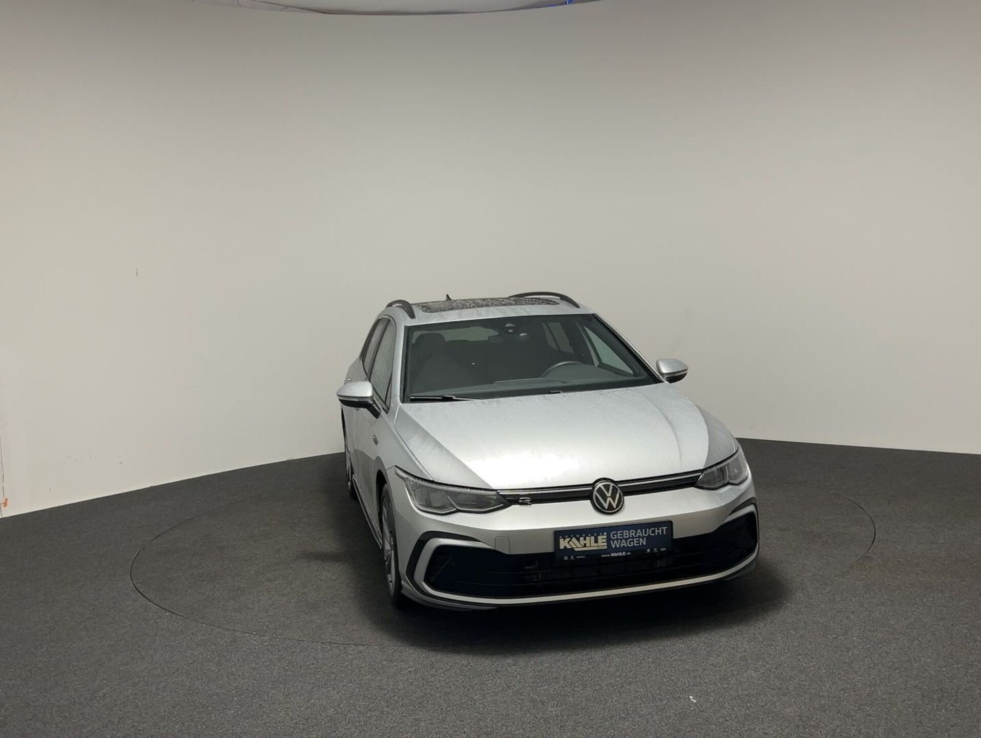 Volkswagen Golf Variant R-Line