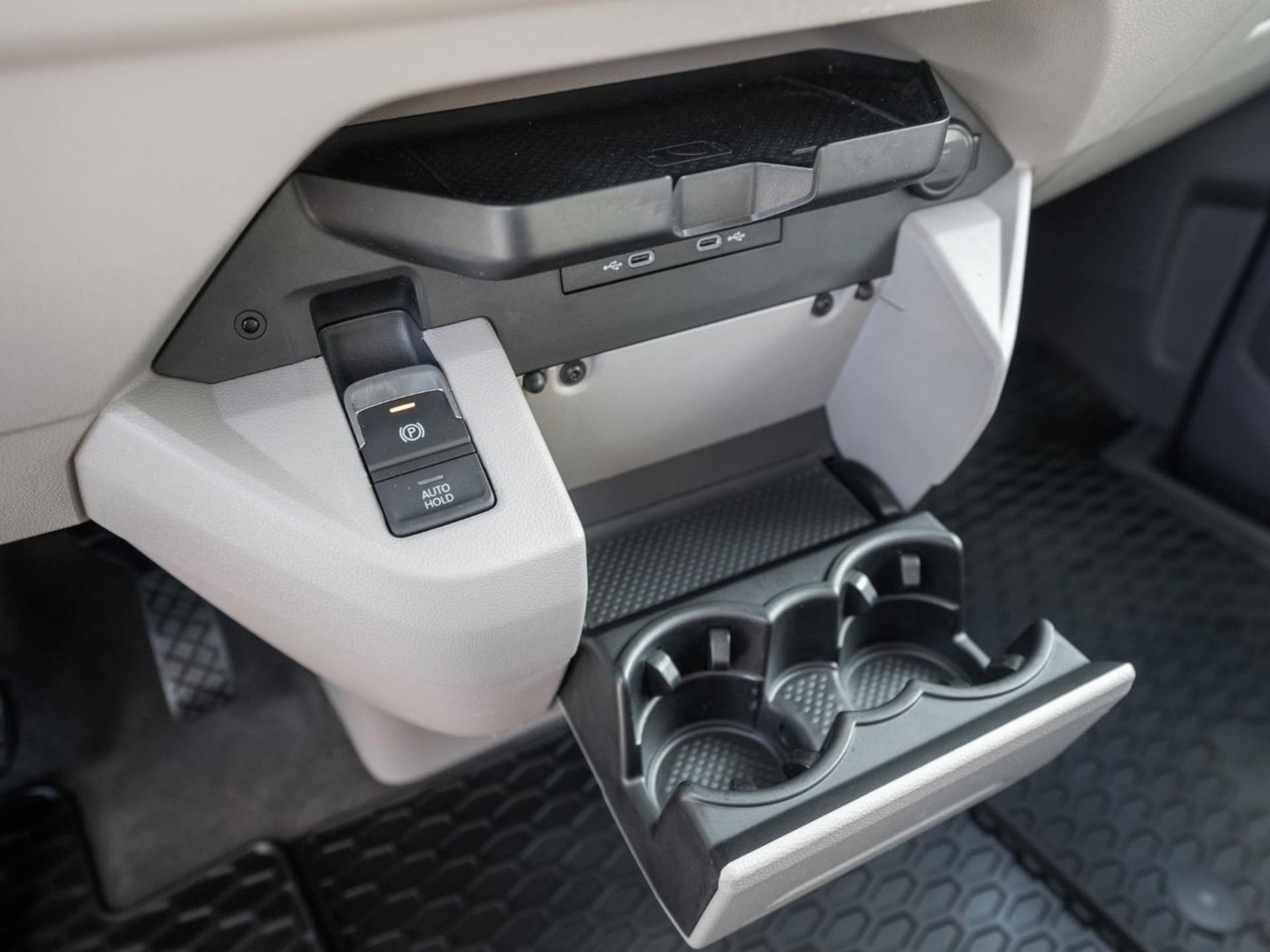 Volkswagen Multivan Basis-Modell