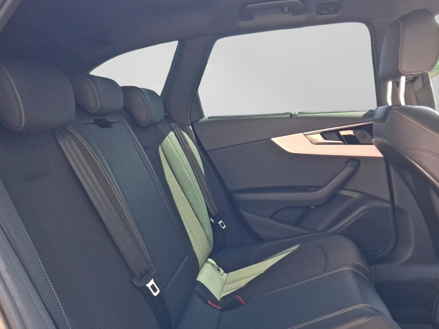 Bild über Audi A4 Avant S line 40 TDI quattro S tronic - für weitere Informationen kontaktieren Sie den Audi Partner
