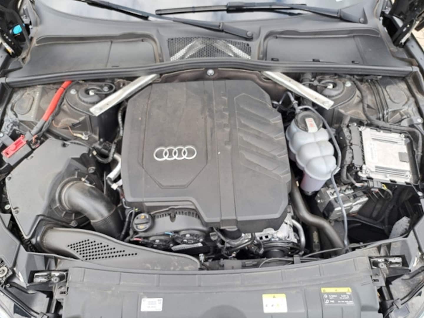 Bild über Audi A5 Sportback S line business 40 TFSI quattro S tronic - für weitere Informationen kontaktieren Sie den Audi Partner