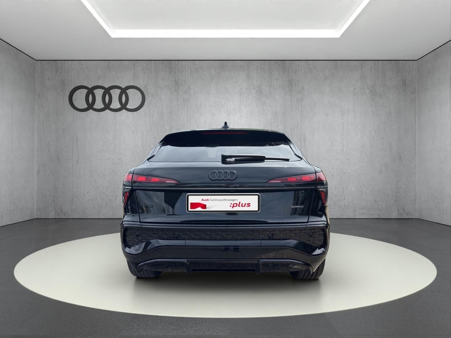 Bild über Audi Q3 Sportback TFSI quattro 195 kW S tronic - für weitere Informationen kontaktieren Sie den Audi Partner