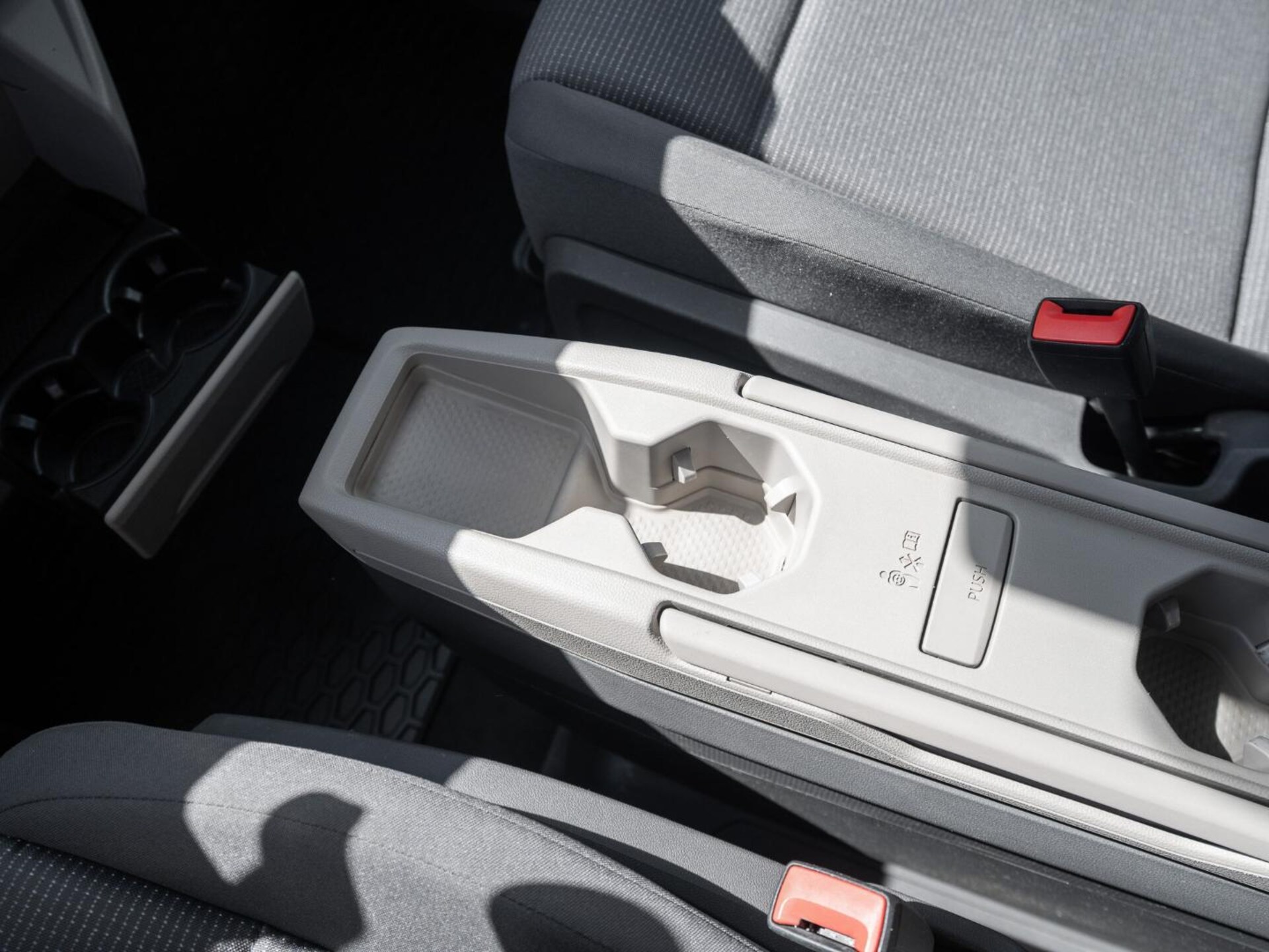 Volkswagen Multivan Basis-Modell