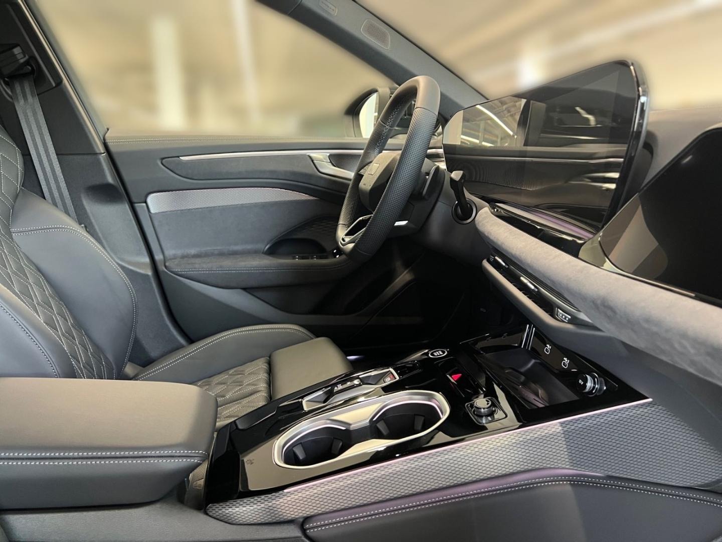 Bild über Audi A6 Limousine TFSI quattro 270 kW S tronic - für weitere Informationen kontaktieren Sie den Audi Partner