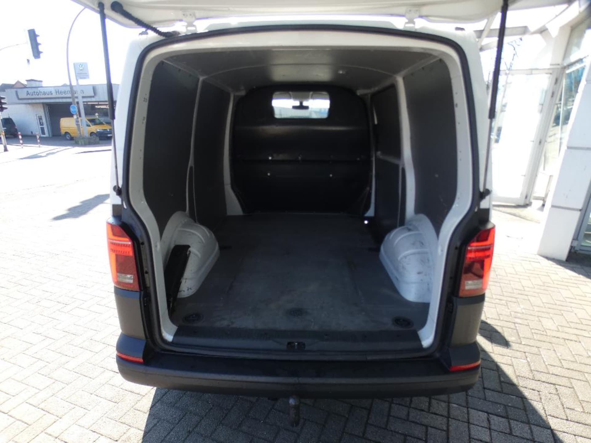 Volkswagen T6.1 Transporter Kasten kurzer Radstand