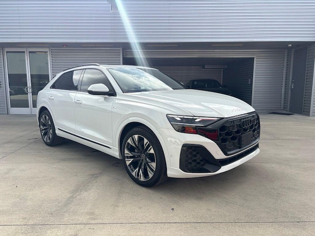 2026 Audi Q8