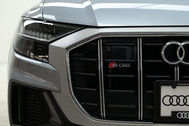 2023 Audi SQ8
