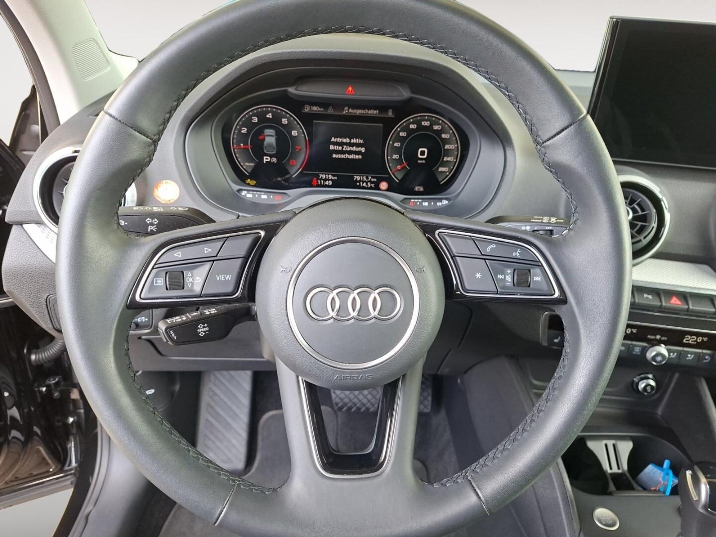 Bild über Audi Q2 advanced 35 TFSI S tronic - für weitere Informationen kontaktieren Sie den Audi Partner