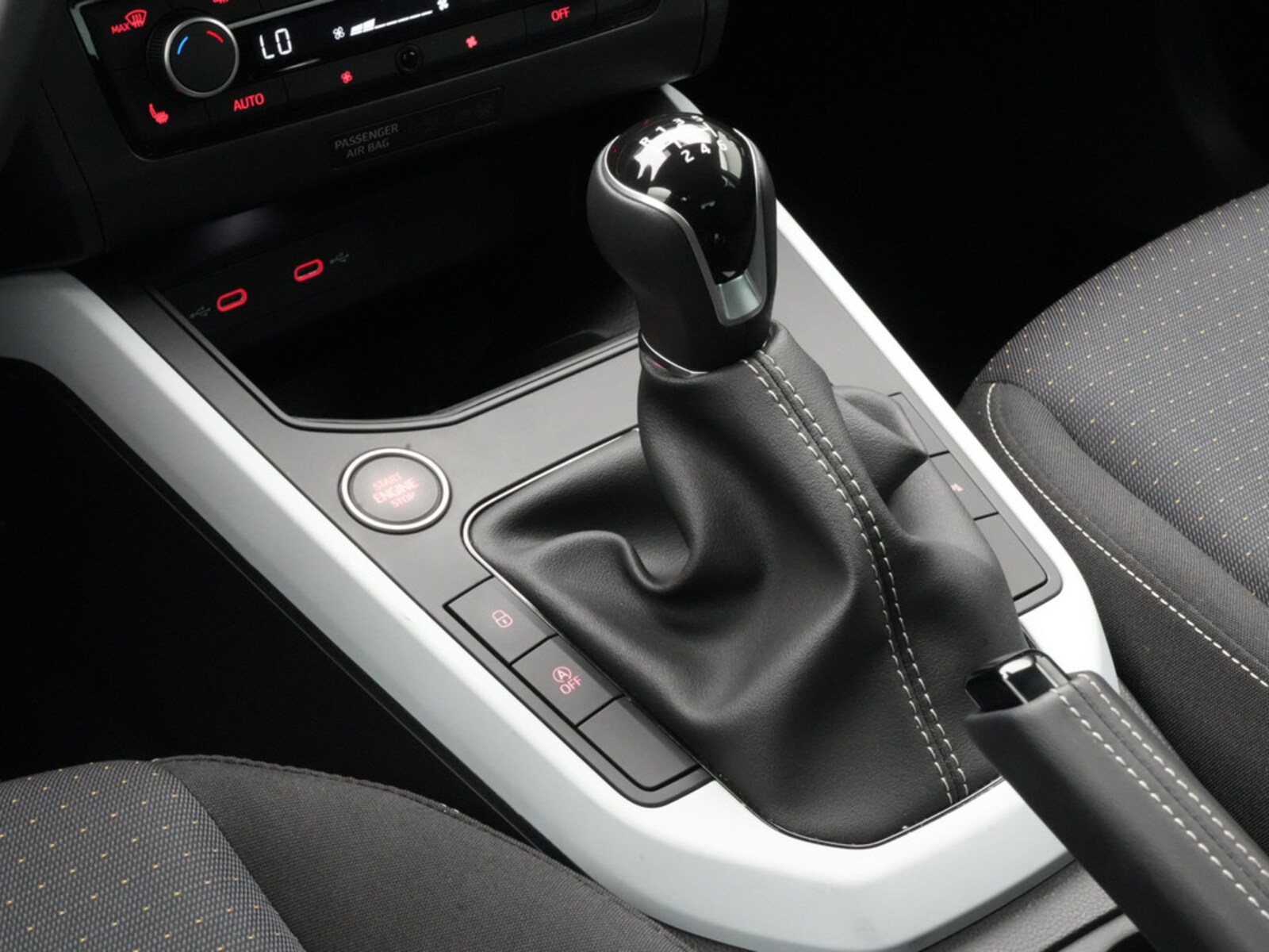SEAT Arona – Bild 11