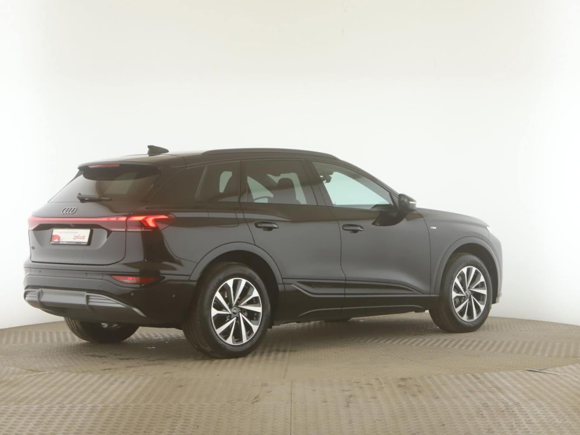 Audi Q6 SUV e-tron