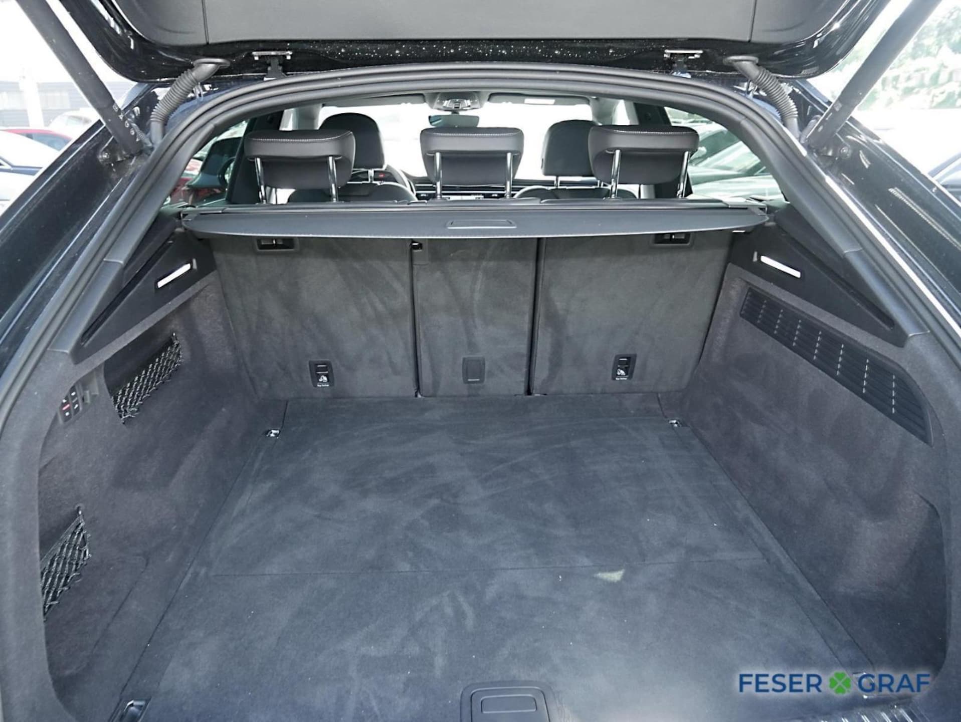 Audi SQ8 SUV