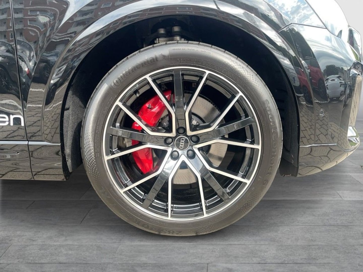 Bild über Audi Q8 SUV TFSI e S line business TFSI e quattro 360 kW tiptronic - für weitere Informationen kontaktieren Sie den Audi Partner