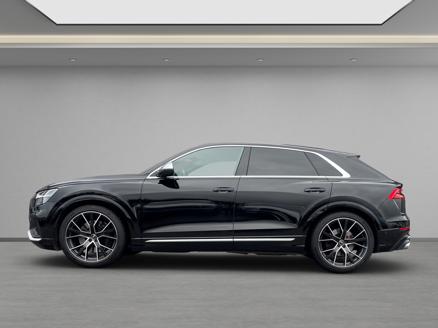 Image about Audi SQ8 TFSI quattro tiptronic