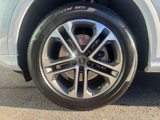 2025 Audi Q5 Premium - Photo 8