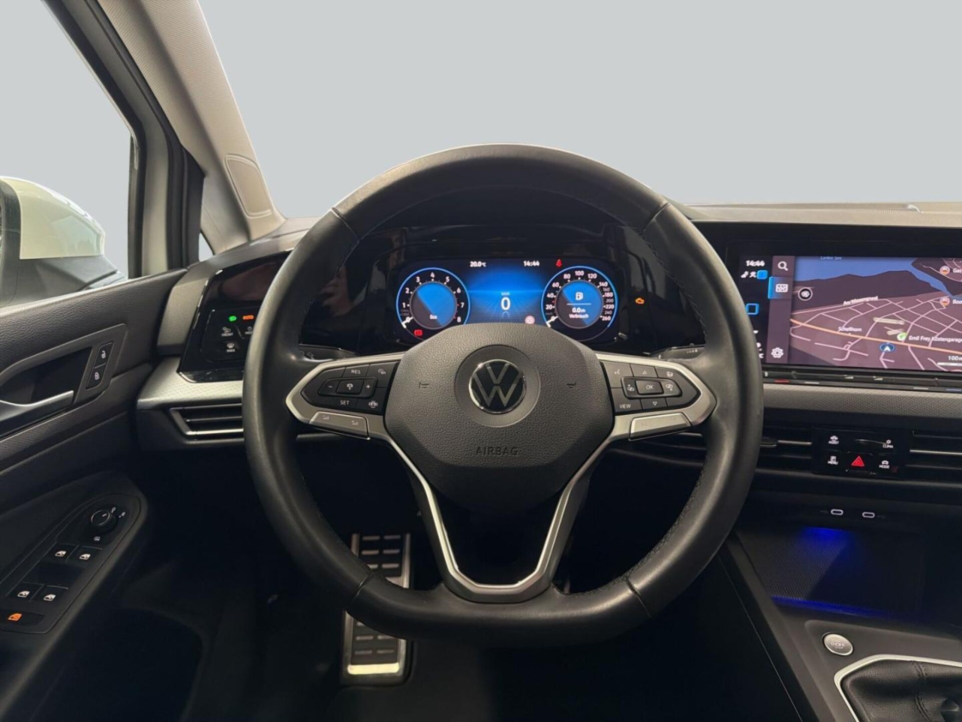 Volkswagen Golf Life