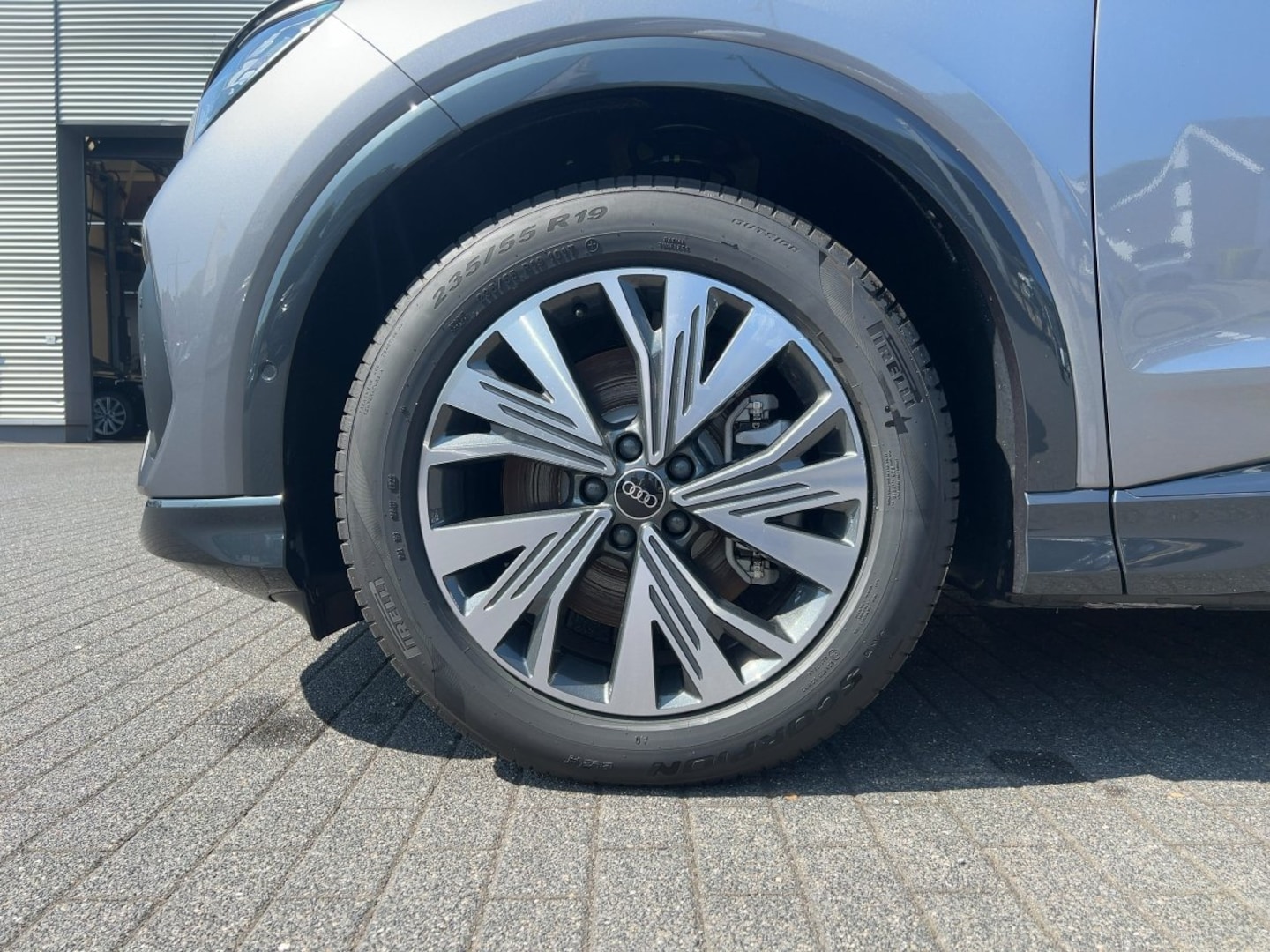 Bild über Audi Q4 Sportback e-tron 40 e-tron - für weitere Informationen kontaktieren Sie den Audi Partner