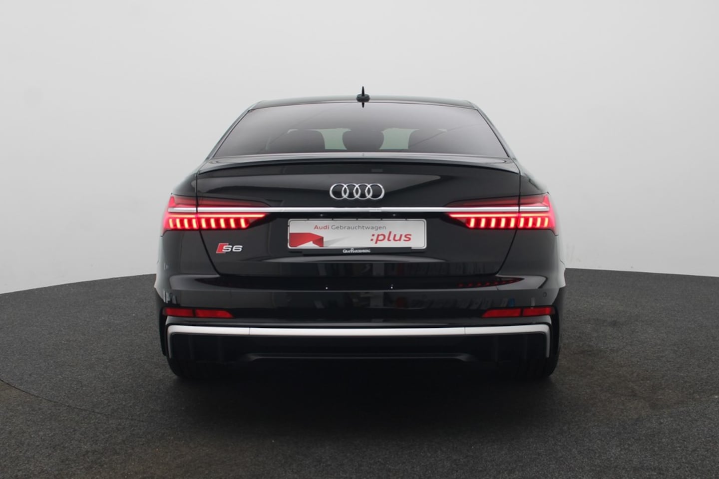 Bild über Audi S6 Limousine TDI quattro tiptronic - für weitere Informationen kontaktieren Sie den Audi Partner
