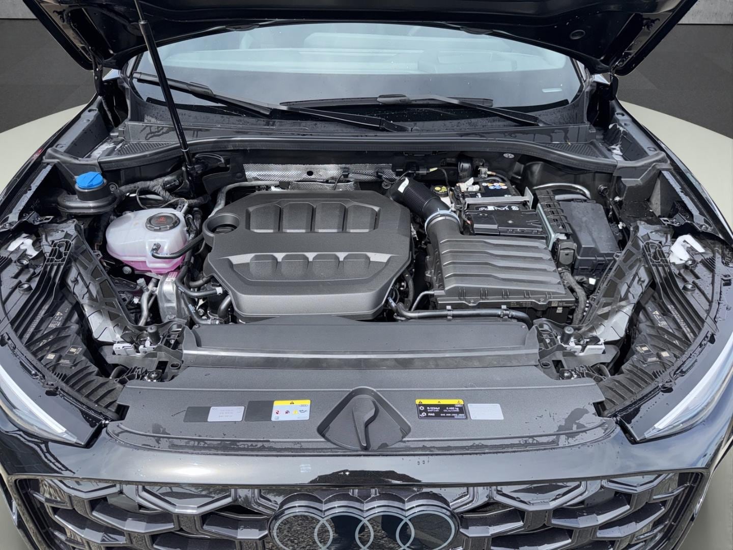 Bild über Audi Q3 Sportback TFSI quattro 195 kW S tronic - für weitere Informationen kontaktieren Sie den Audi Partner
