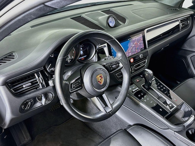 Photo 4
