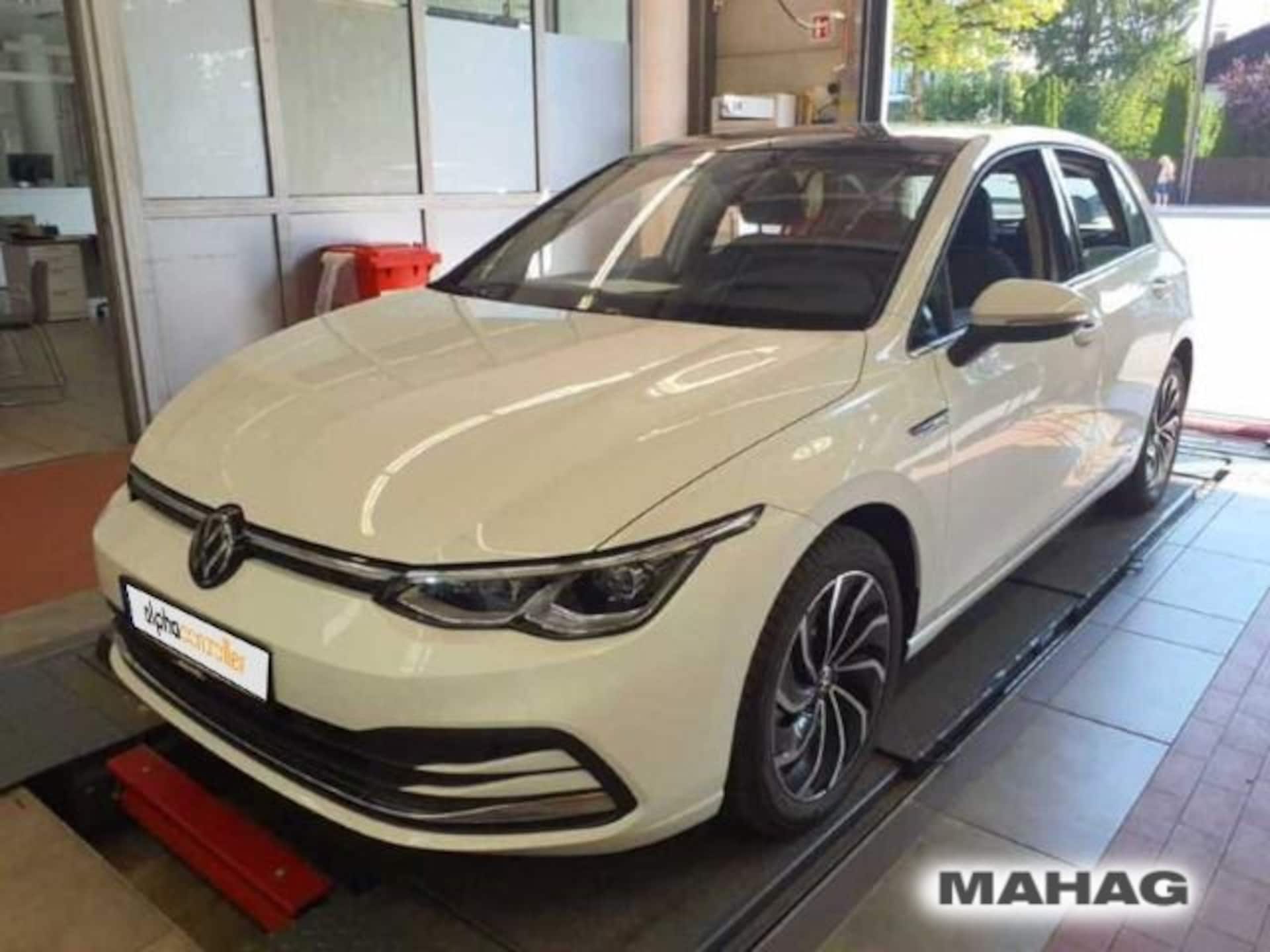 Volkswagen Golf Style