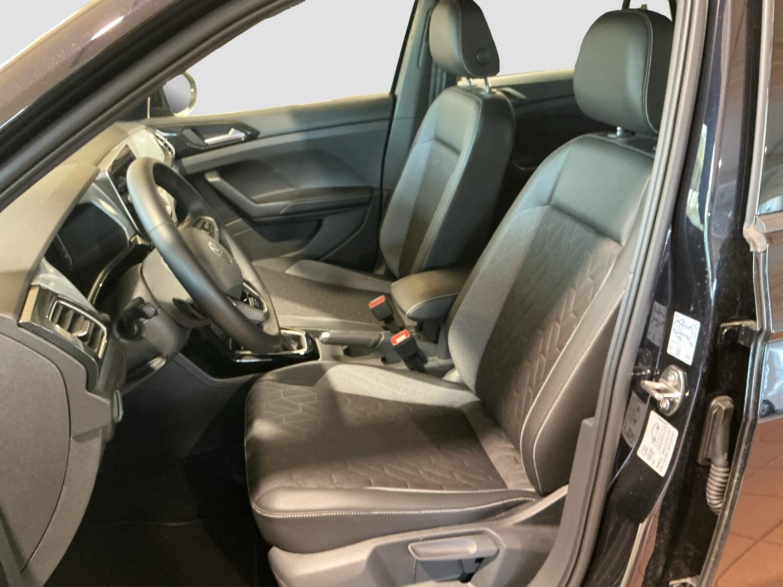 Volkswagen T-Cross – Bild 10
