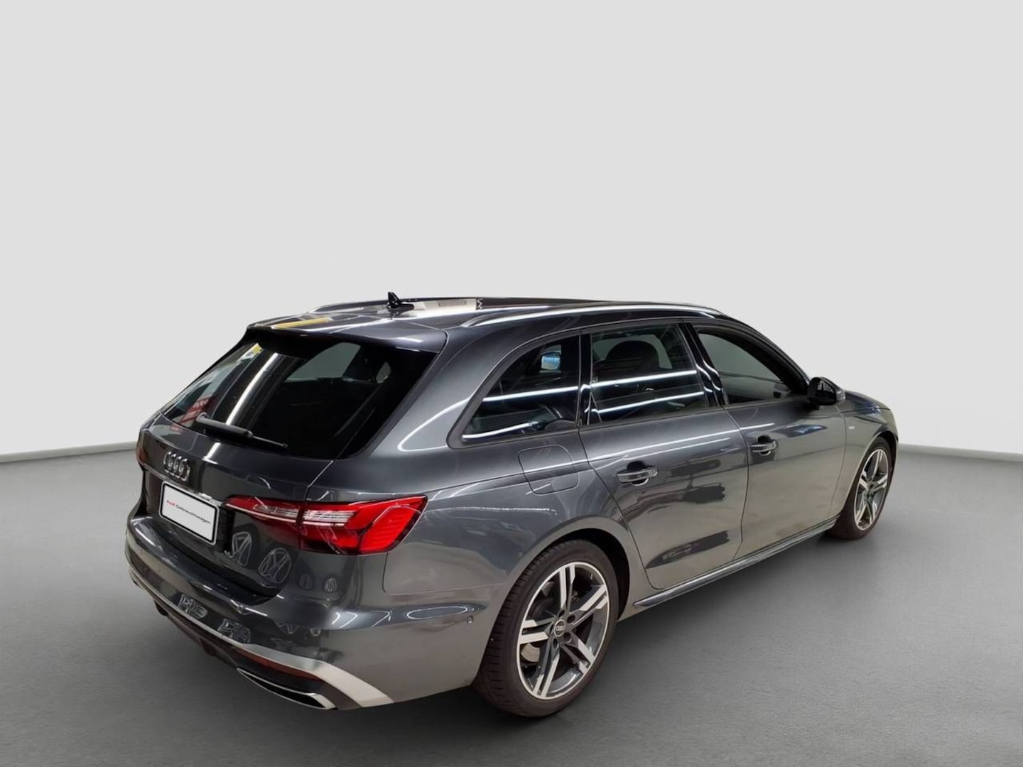 Bild über Audi A4 Avant S line 35 TDI S tronic - für weitere Informationen kontaktieren Sie den Audi Partner