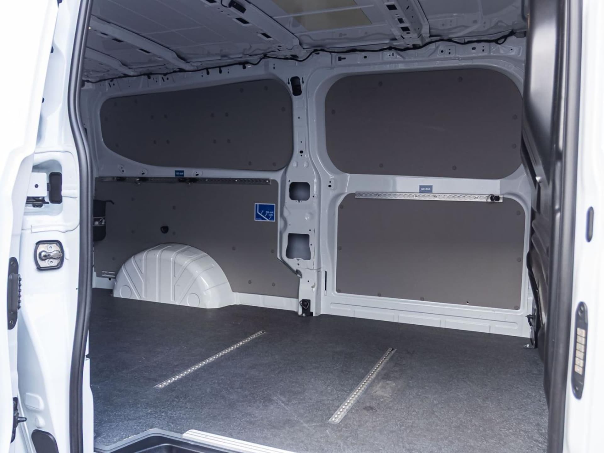 Volkswagen Transporter Kasten langer Radstand