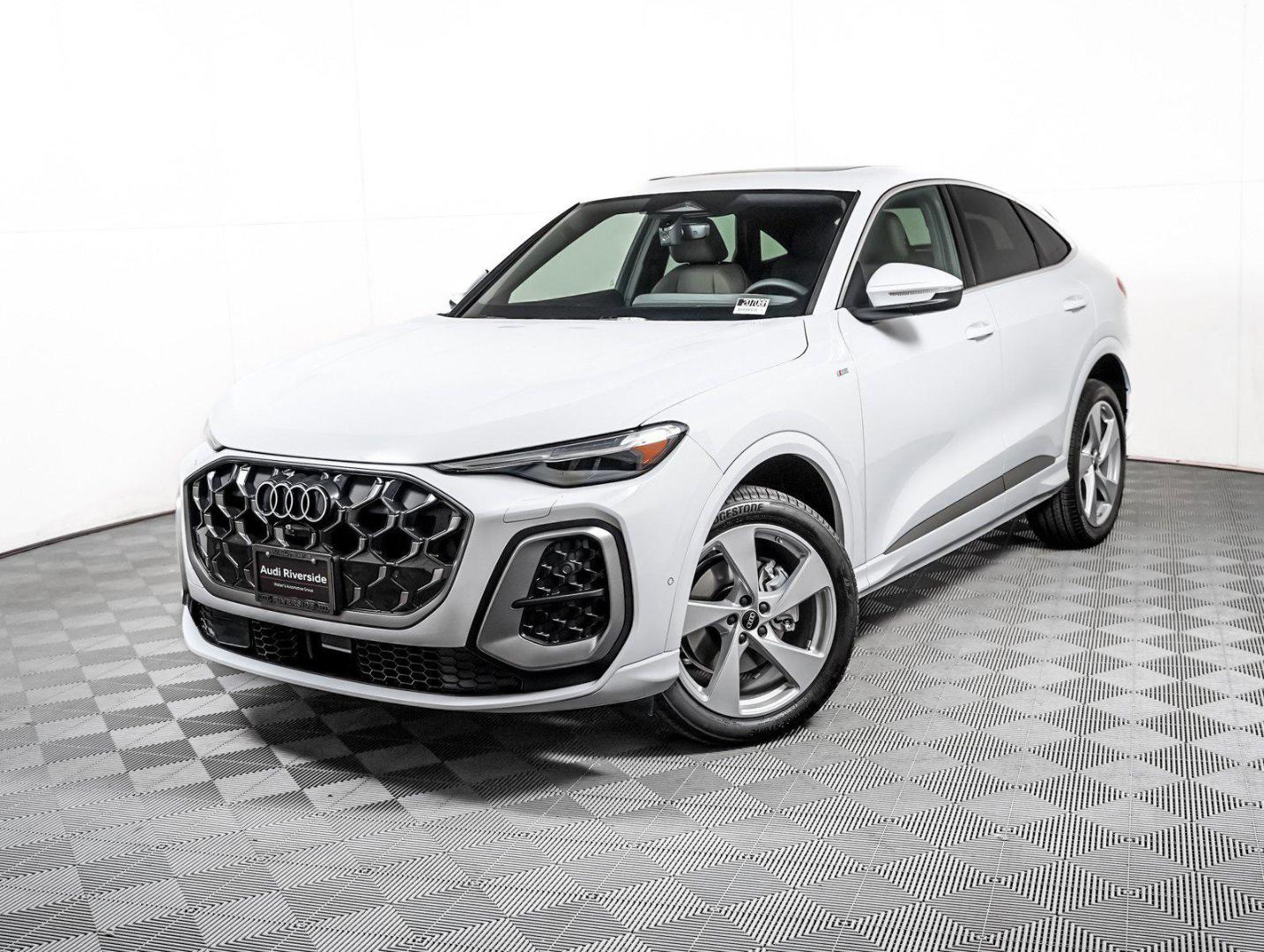 2026 Audi Q5 Sportback Premium Plus quattro's photo