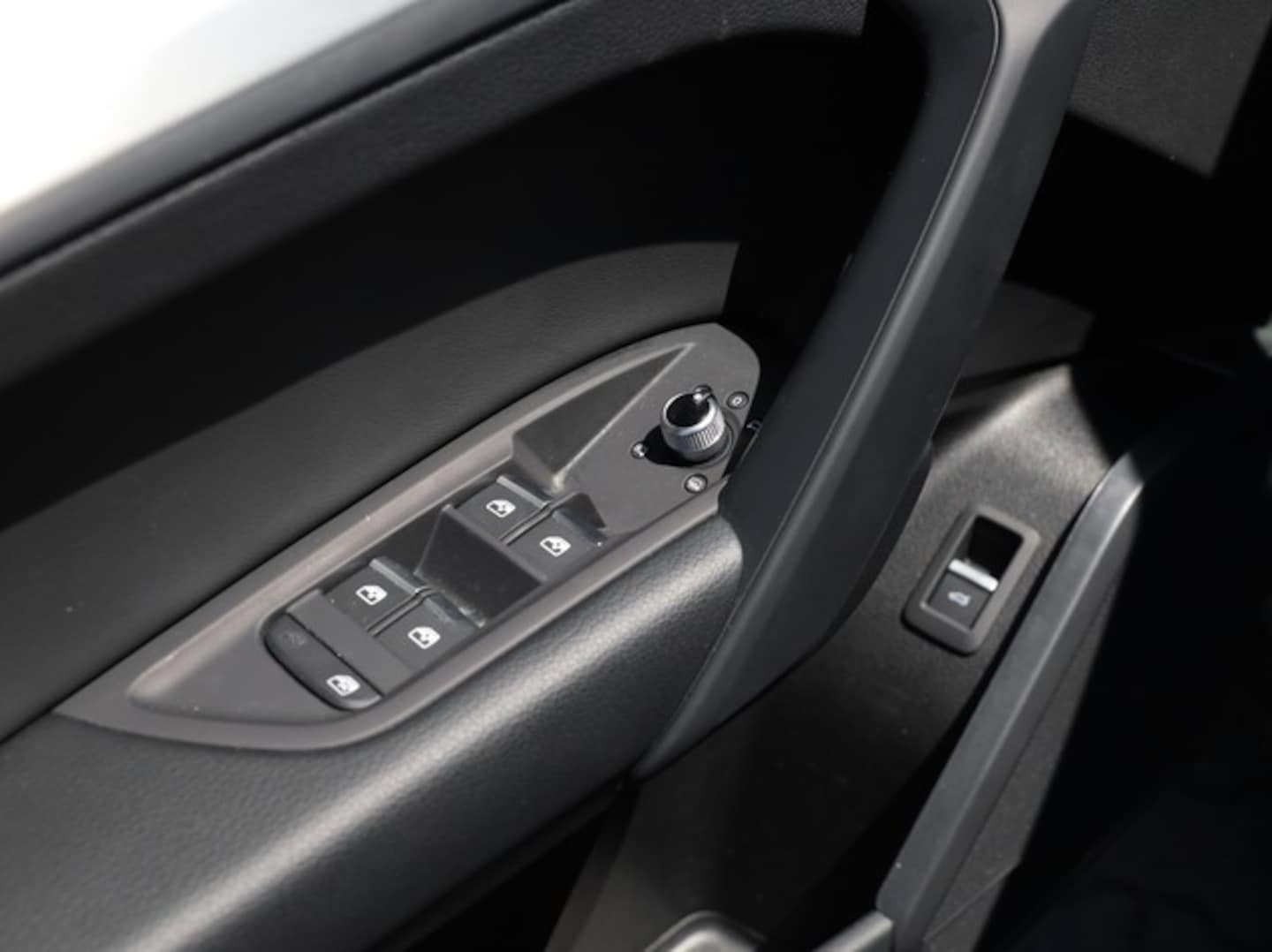 Bild über Audi Q5 Sportback 40 TDI quattro S tronic - für weitere Informationen kontaktieren Sie den Audi Partner