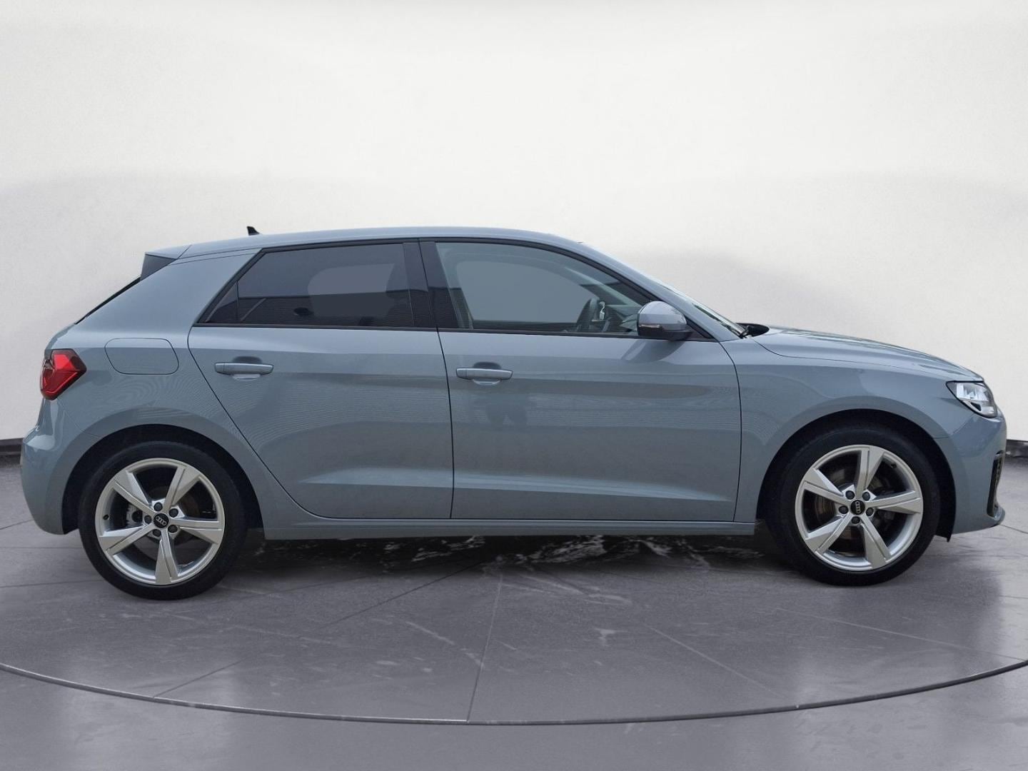 Bild über Audi A1 Sportback advanced 30 TFSI Schaltgetriebe - für weitere Informationen kontaktieren Sie den Audi Partner