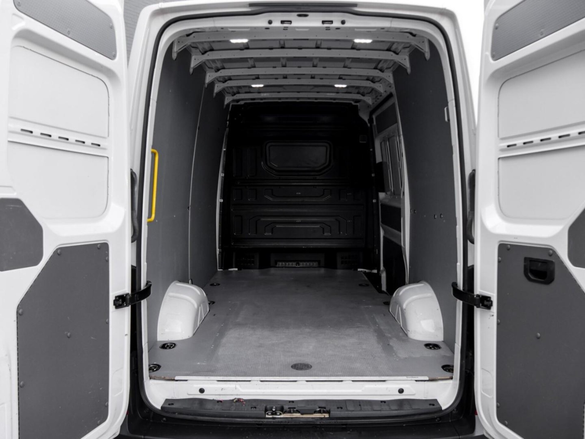 Volkswagen Crafter Kasten mittlerer Radstand