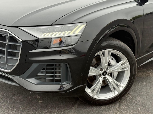 2023 Audi Q8